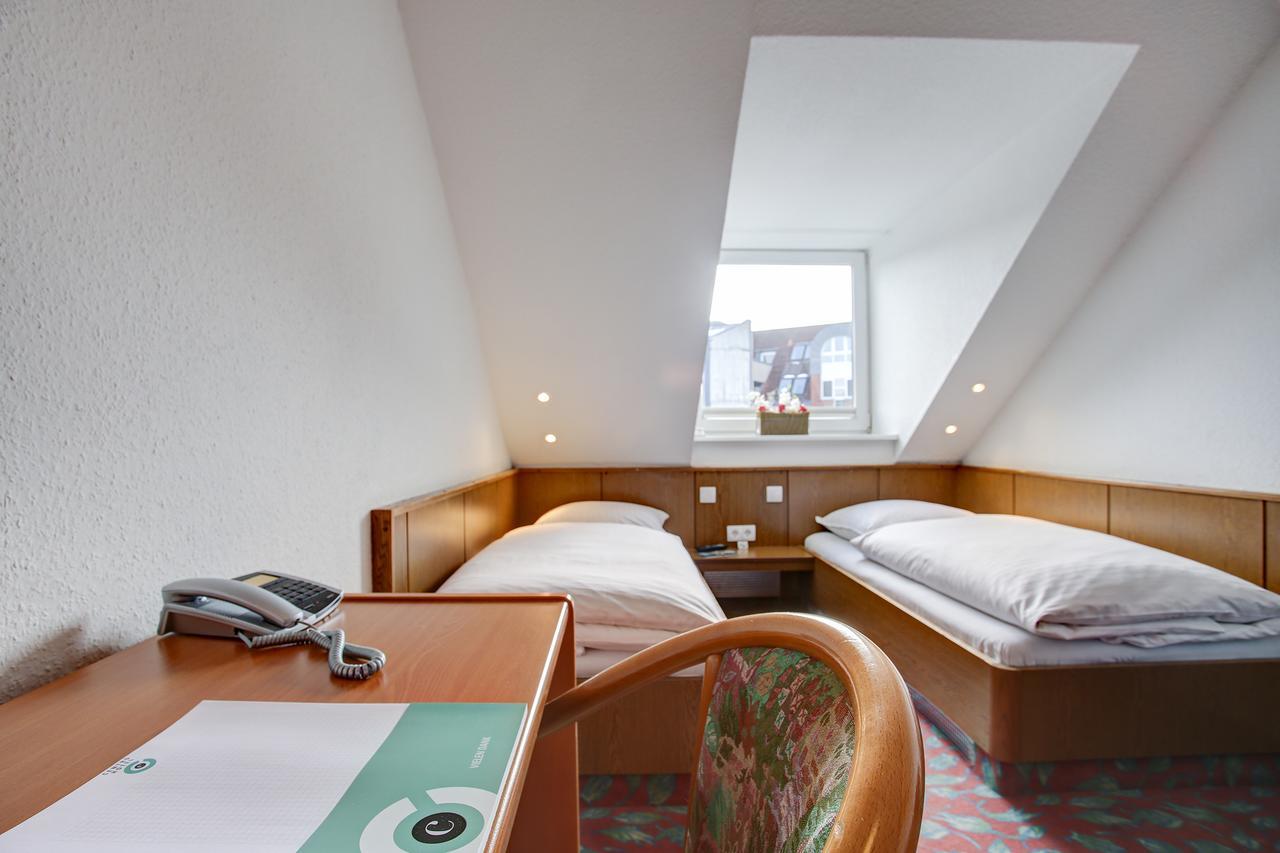 Ina Hotel Consul Киль Экстерьер фото